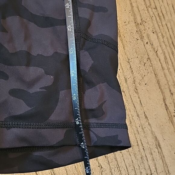 Black Camo biker shorts size S 90 Degree - Picture 5 of 7
